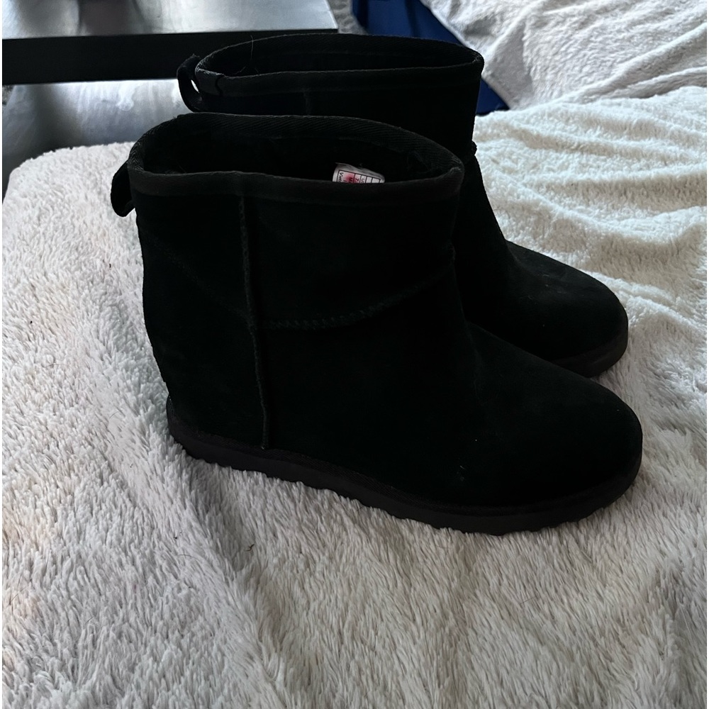 Wedge shortie ugg booties